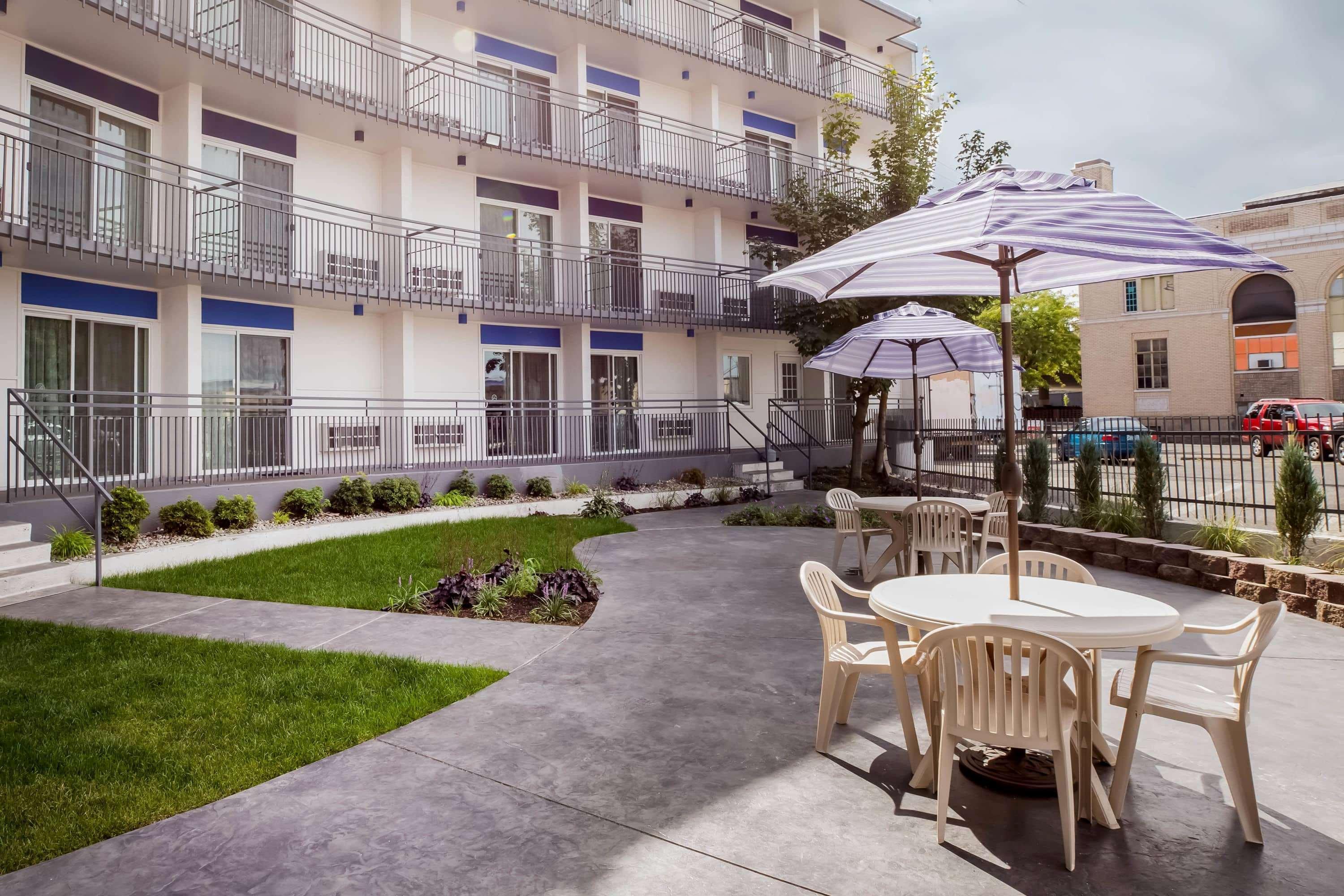 Baymont By Wyndham Spokane Exterior foto